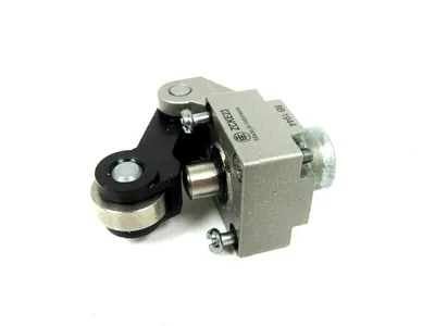 NEW TELEMECANIQUE ZCKE23 LIMIT SWITCH HEAD