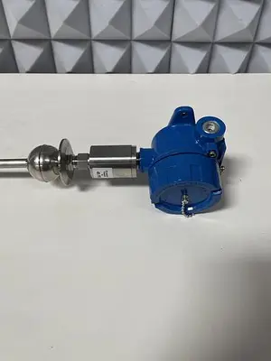 NEW APG MPX/E LEVEL AND TEMPERATURE TRANSMITTER 45PSI