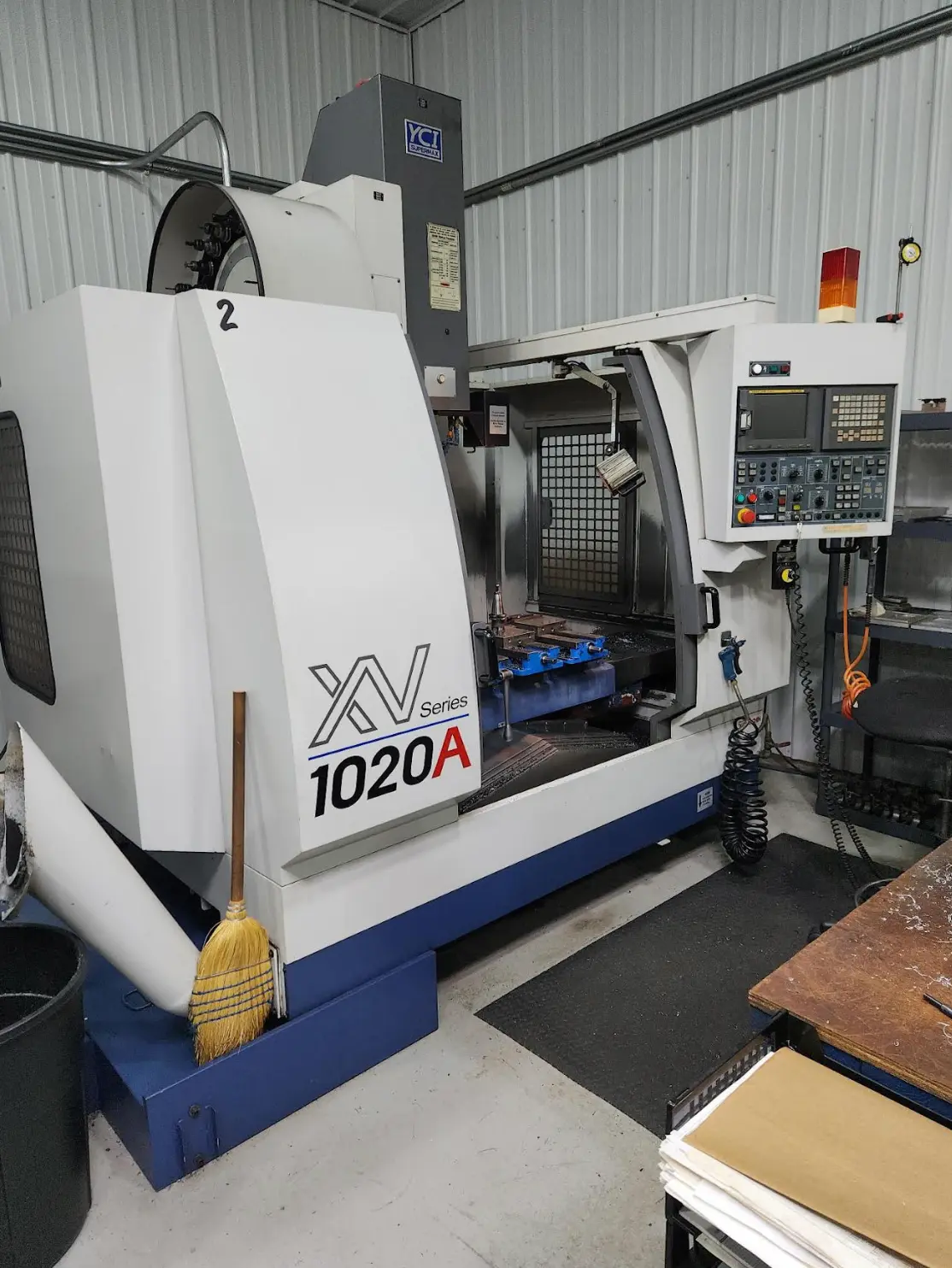 USED 2002 SUPERMAX XV1020A