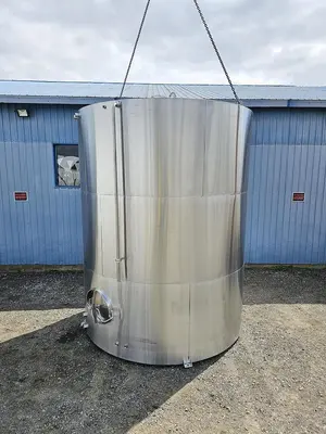 Unused 6000 Gallon Tank, 304 Stainless Steel