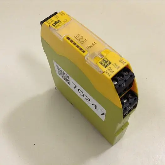 Used PILZ PNOZS724VDC4N/O1N/C Relays & Switches Michigan US | Ideal Machinery #592800