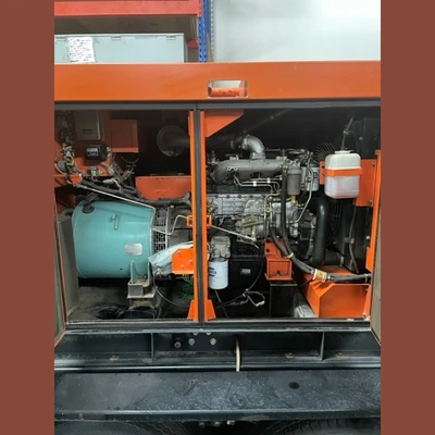 USED 2002 MQ POWER WHISPERWATT DCA-45SSIUII