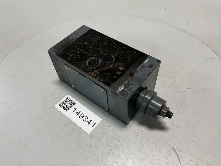 Used VICKERS DGMX2-5-PP-FW-S-30-EN417 Valves/Fittings Michigan US | Ideal Machinery #692646