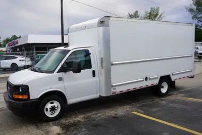 Used 2017 GMC SAVANA G3500 Box trucks Florida US | Truck and Van Outlet #1541709