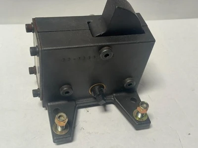 OUC-3394-00 PNEUMATIC GRIPPER CLAMP ASSEMBLY CYLINDER LOCK