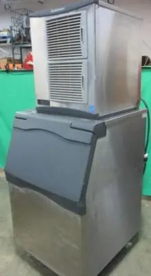 Scotsman ice flaker - 1600 lbs per day with bin