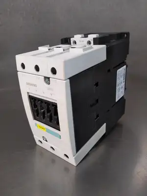 Siemens 3RT1045-1B.0 w/ 3RH1921-2DE11 Contactor Loc4D3