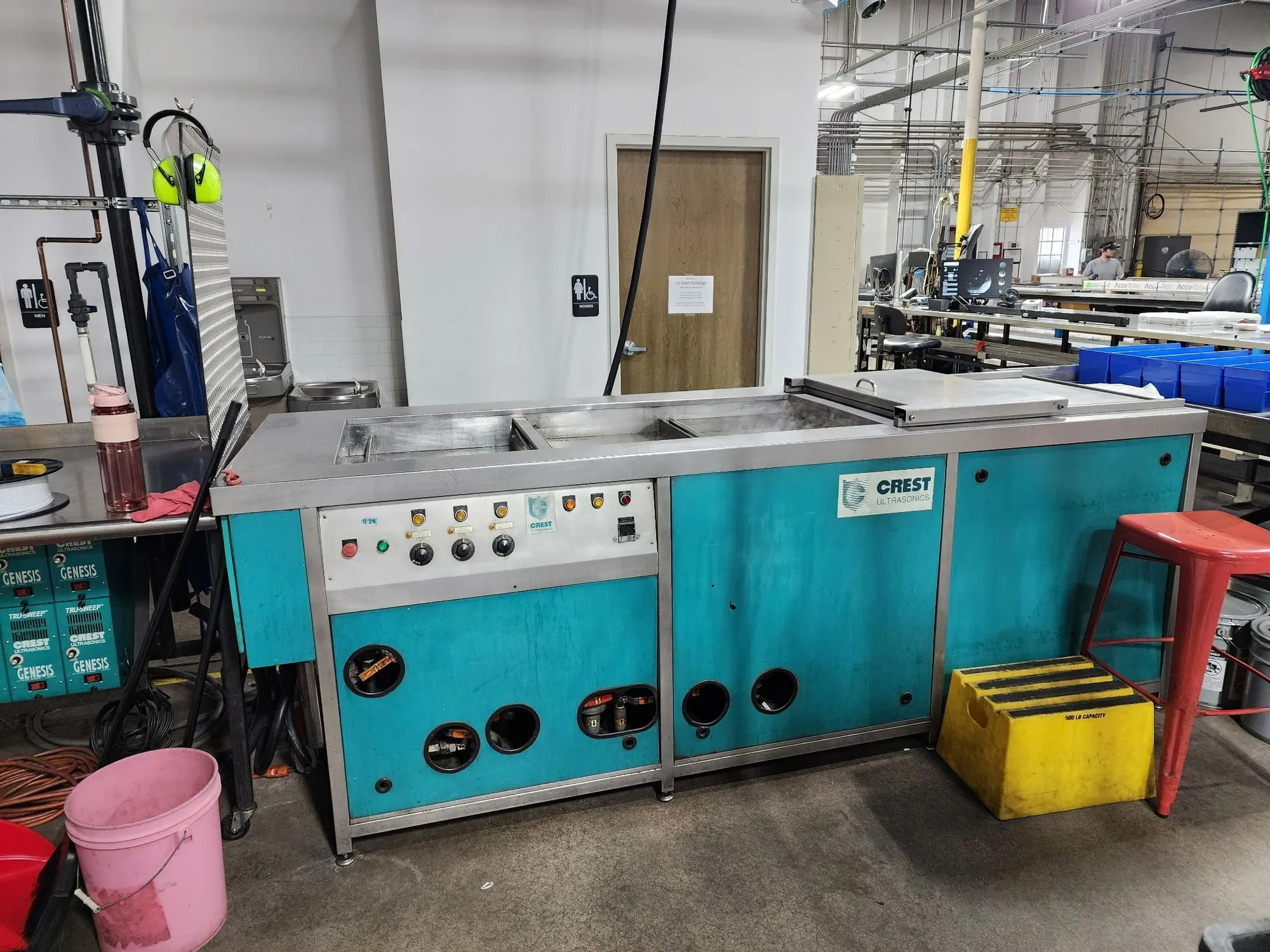 USED 1999 CREST OCJ-1826