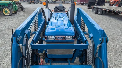 USED 1990 FORD 2120