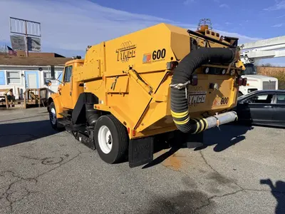 Used 2001 INTERNATIONAL 4000 Street Sweeper North Carolina US | Levan Equipment #1546311