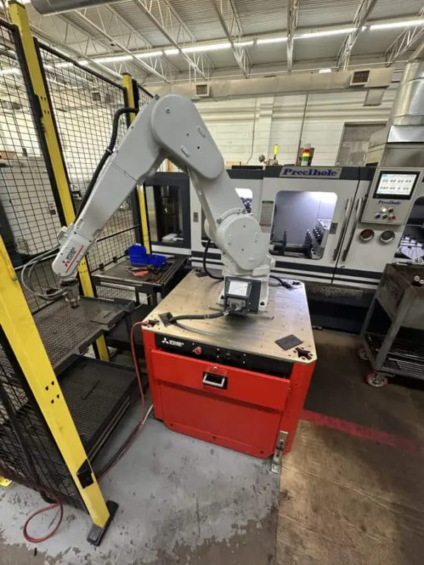 Mitsubishi RV-7FRLL-D Industrial Robot 6-Axis Robot – 2017