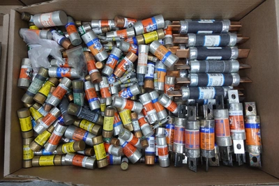 Used _UNKNOWN_ _UNKNOWN_ Fuses Ohio US | Aucto #1307550