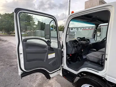 Used 2018 ISUZU NPR XD Reefer Trucks Florida US | Truck and Van Outlet #1509182
