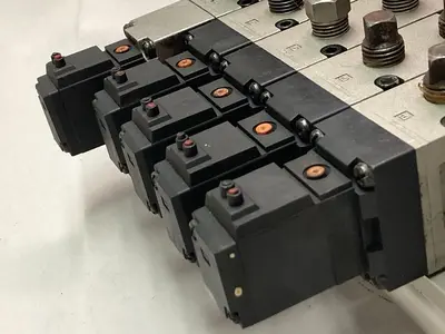 Used SMC VF5220-5G-02 Solenoid Valves Ohio US | Surplus Asset Holdings #1553635