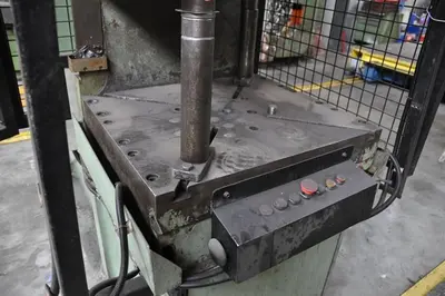 USED CAVENAGHI & RIDOLFI 60 TON