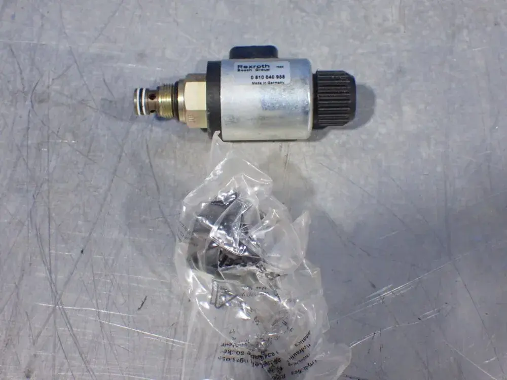 NEW REXROTH 0810040958