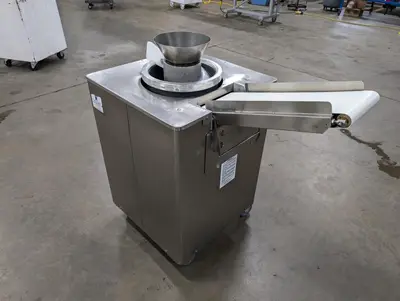USED 2017 AM MANUFACTURING CO. R-900C