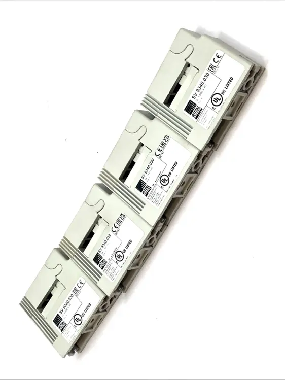 Used RITTAL BUSBAR SUPPORT, 1 POLE LOT OF 4 Bus Bars & Plugs | Maverick Industrial Sales #1106037