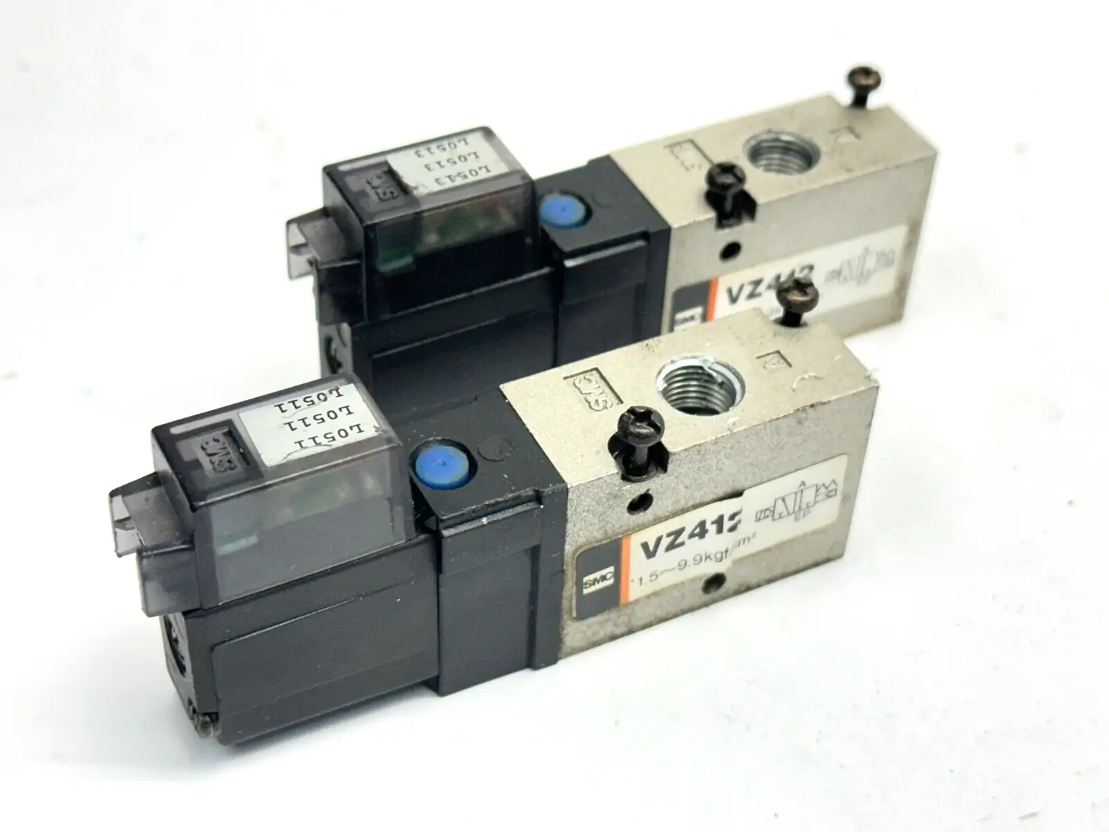 VZ412 | SMC  3-Port Pneumatic Body Ported Solenoid Valve w/ 24VDC Coil LOT OF 2 - Used