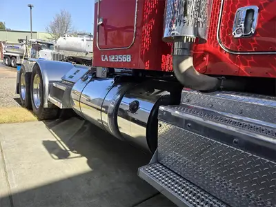 USED 2012 PETERBILT 388
