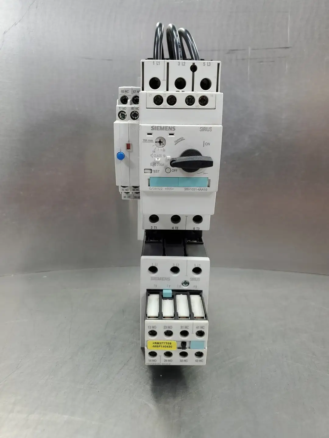 USED Siemens 3RV1031-4AA10 Circuit Breaker w/3RT1033-1B..0 Contactor