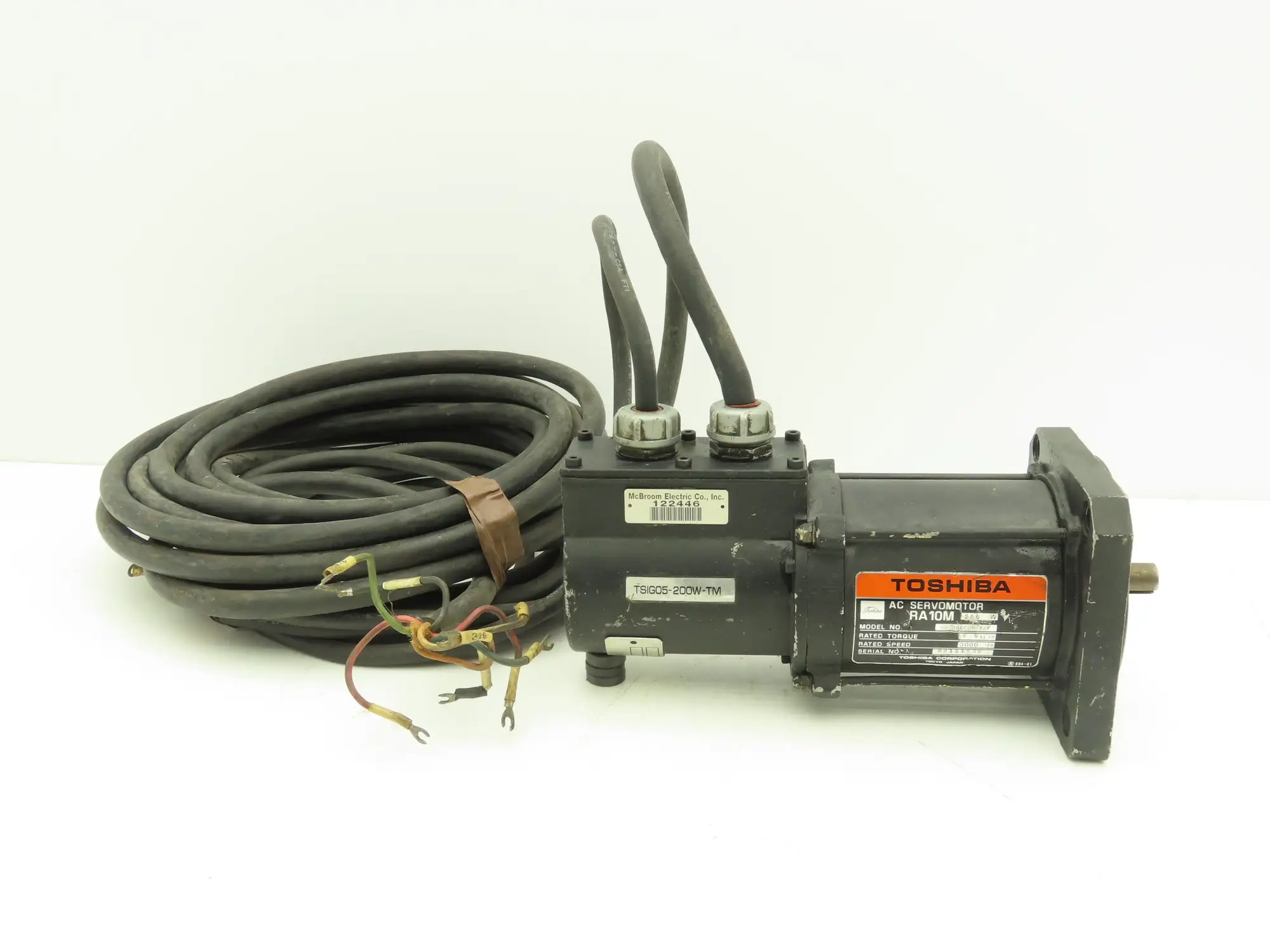 Toshiba RA10M AC Servo Motor 200W 3000 RPM 14mm Shaft