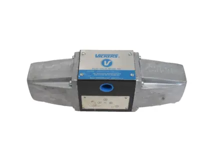 NEW VICKERS DG4S2-012C-50 SOLENOID VALVE 352598 DG4S2012C50