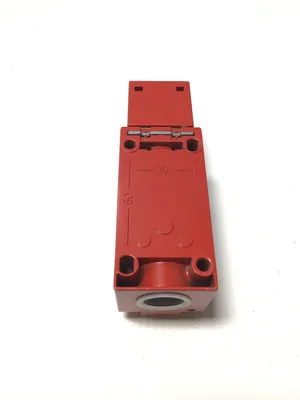 Telemecanique XCSA703 Safety Limit Switch Interlock 3A 6kV