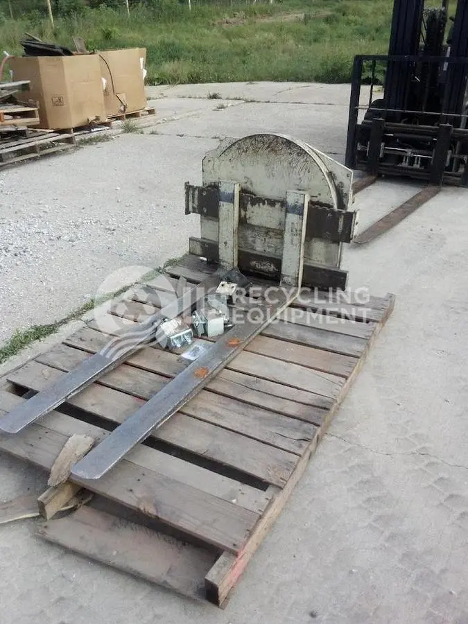 Used CASCADE TWO 360 DEGREE FORKLIFT ROTATORS Misc Forklifts Indiana US | US Recycling Equipment #1277612