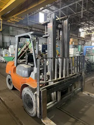 USED TOYOTA 7FGU35