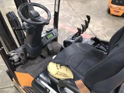 USED 2019 DOOSAN BC15S-5