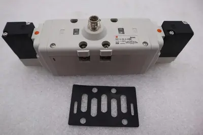 NEW SMC EVS7-8-FIG-D-3ZRM0 Valve 9 AVAILABLE STOCK S-390