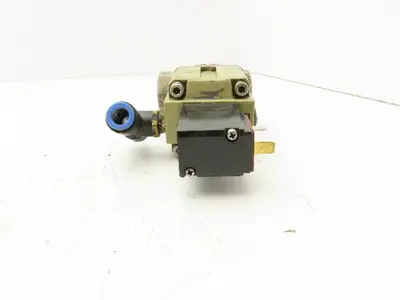 CKD CVS2-20A-10-02HS-3 Pneumatic Solenoid Coolant Valve 3/4" 24VDC NC