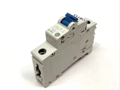 USED ALLEN-BRADLEY SERIES D 5A CIRCUIT BREAKER