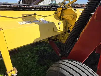 USED 2016 NEW HOLLAND H7150
