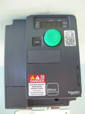 USED Schneider Electric ATV320U04N4C
