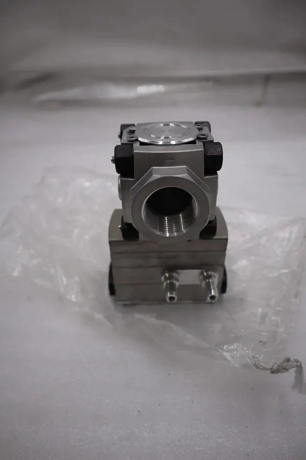 NEW KROM SCHRODER VRH125R05AE/PP/PP Gas Pressure Regulator STOCK H1208