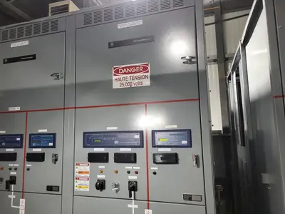 25kV 1200A 3ph Switchgear Unit w/ (2) Power Vac Breaker VB1 27.0-16-0