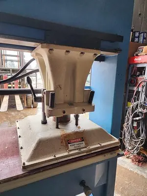 USED 2005 FIPI AF510H