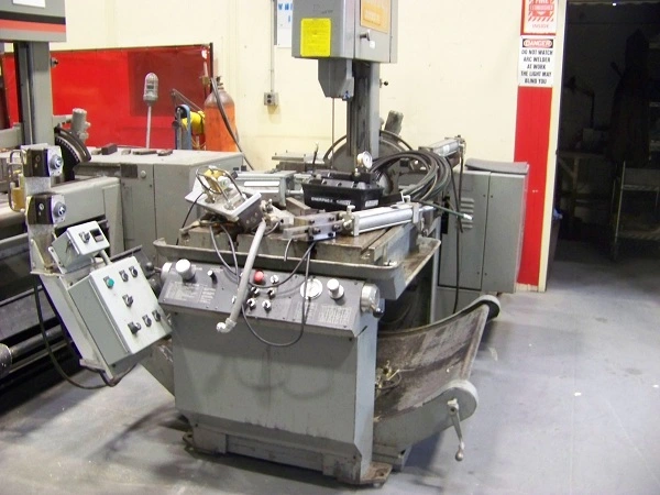 Used 1984 MARVEL 81 Vertical Band Saws Vermont US | Two Spade Machinery LLC #507291