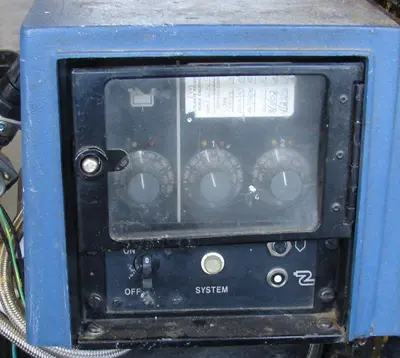 USED NORDSON 2202