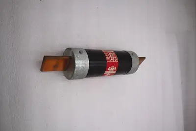 NEW OPEN BOX Cooper Bussmann NOS-250 Fuse, Buss One Time STOCK 2158-A