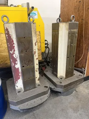 2009 HAAS EC-400PP Horizontal Machining Centers | Machinery Network (10)
