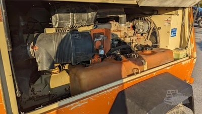 USED 2002 INGERSOLL-RAND P250WJD