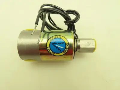 Honeywell Skinner V5D38570 Solenoid Valve 3-Way NC 120V 75 PSI 1/4" NPT