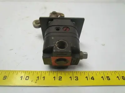 Marsh Bellofram 10PL Pneumatic plunger operated regulator 2-60 PSI Range