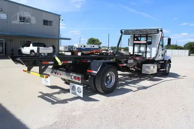 New | in-Stock 2027 MACK MD7 Rolloff Trucks Texas US | Roll Off Truck World #1491924