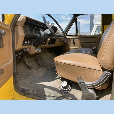 USED 1987 FORD F-800