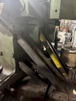 42/137" X 96/264" LEBLOND #4025 HEAVY DUTY SLIDING GAP ENGINE LATHE. STOCK #0888725