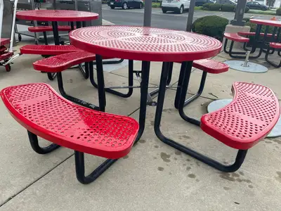Used Falcon Restaurant Supply Used Commercial Outdoor Round Picnic Table - FG6 - SS354 Restaurant Front of House Furnishings Illinois US | Falcon Restaurant Supply #1374716